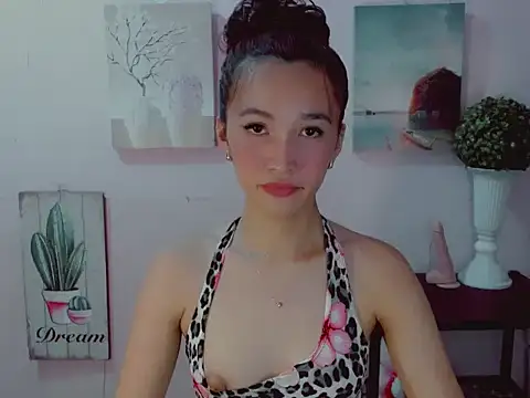 Snapshot of Mystic_haraxx chatting on 27, 5, 2026 Mystic haraxx online show from 27, 5, 2026
