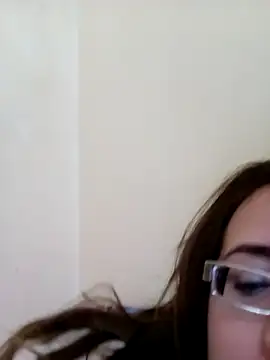 Snapshot of Nisrin_ay chatting on 14, 4, 2026 Nisrin ay online show from 14, 4, 2026