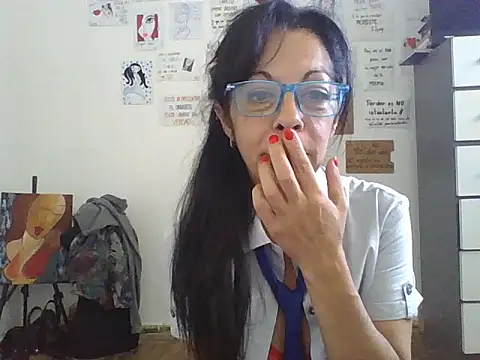 Snapshot of luly_mariposa chatting on 25, 4, 2026 luly mariposa online show from 25, 4, 2026