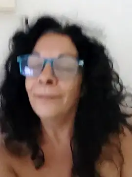 Snapshot of luly_mariposa chatting on 5, 5, 2026 luly mariposa online show from 5, 5, 2026