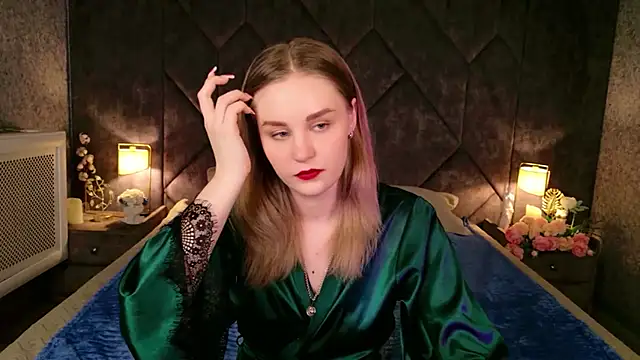 Snapshot of Molly_Voses chatting on 19, 5, 2026 Molly Voses online show from 19, 5, 2026