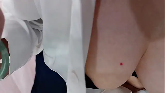 Snapshot of minami-yuiyui chatting on 23, 4, 2026 minami-yuiyui online show from 23, 4, 2026