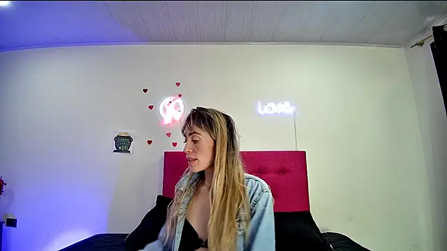 Snapshot of Lorena_sweet33 chatting on 10, 4, 2026 Lorena sweet33 online show from 10, 4, 2026