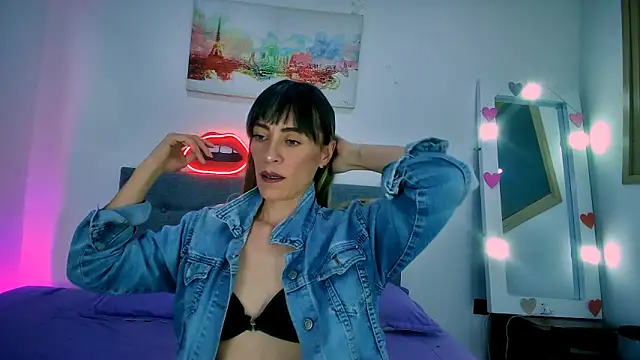 Snapshot of Lorena_sweet33 chatting on 5, 5, 2026 Lorena sweet33 online show from 5, 5, 2026