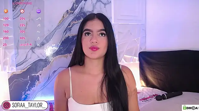 Snapshot of sophia__taylor chatting on 24, 4, 2026 sophia taylor online show from 24, 4, 2026