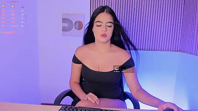 Snapshot of sophia__taylor chatting on 23, 5, 2026 sophia taylor online show from 23, 5, 2026
