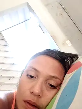 Raianaferreira online show from 8, 4, 2026