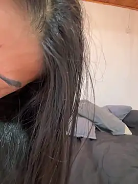lunasex06 online show from 18, 6, 2026