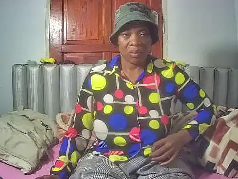 JoyceQueen7 online show from 6, 4, 2026