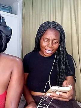 Snapshot of SweetCandy_95 chatting on 28, 4, 2026 SweetCandy 95 online show from 28, 4, 2026