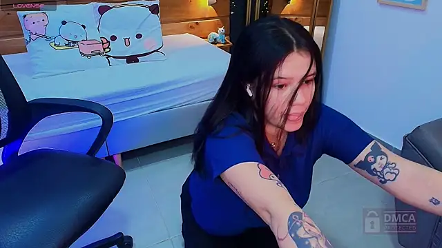 aria bloomer online show from 18, 4, 2026