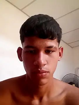 Snapshot of chicocalo chatting on 8, 4, 2026 chicocalo online show from 8, 4, 2026