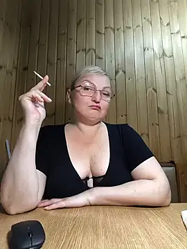 Snapshot of White-Chocolatte chatting on 20, 4, 2026 White-Chocolatte online show from 20, 4, 2026