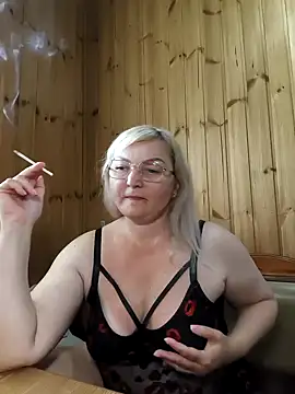 Snapshot of White-Chocolatte chatting on 1, 5, 2026 White-Chocolatte online show from 1, 5, 2026