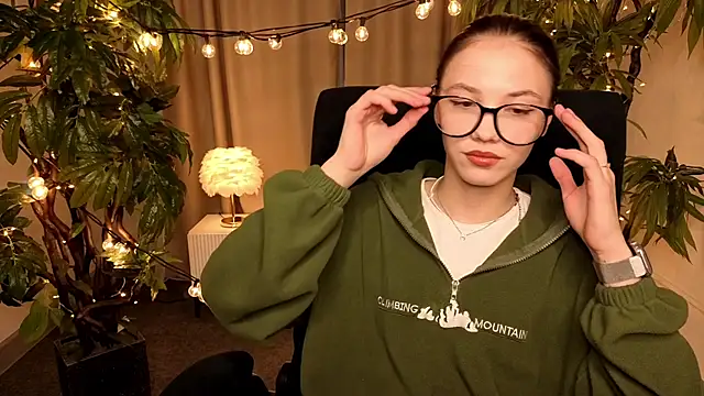 MaryFlorez online show from 10, 4, 2026