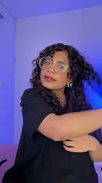 Snapshot of holaRosa chatting on 14, 5, 2026 holaRosa online show from 14, 5, 2026