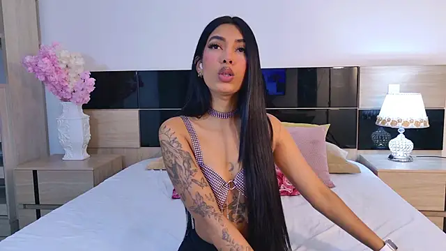 Snapshot of AlissonRossi chatting on 12, 5, 2026 AlissonRossi online show from 12, 5, 2026