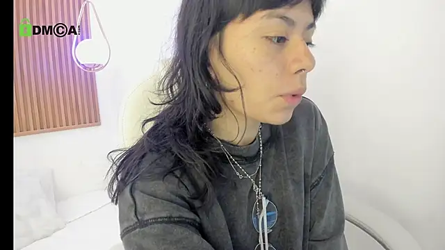 Snapshot of ghostmila chatting on 7, 5, 2026 ghostmila online show from 7, 5, 2026