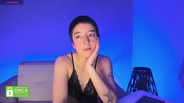 Snapshot of Atheena__ chatting on 2, 5, 2026 Atheena online show from 2, 5, 2026