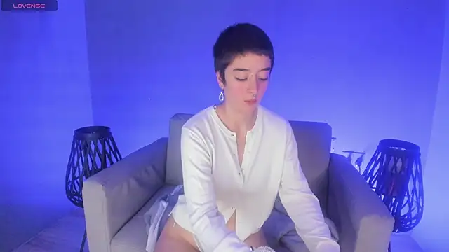 Snapshot of Atheena__ chatting on 7, 5, 2026 Atheena online show from 7, 5, 2026