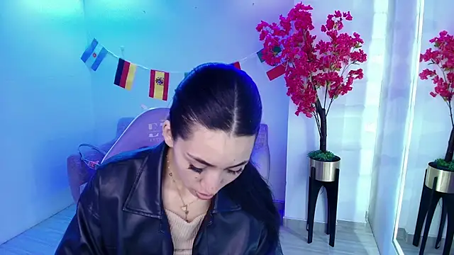 Rainy doll online show from 17, 6, 2026