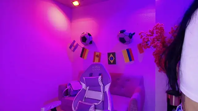 Rainy doll online show from 26, 6, 2026
