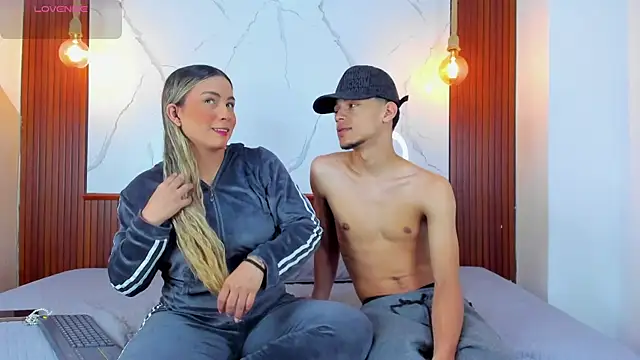 Eroticxcouple online show from 28, 4, 2026