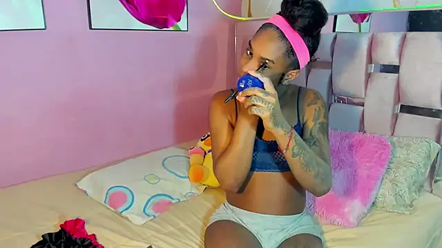 Snapshot of HUGE_BLACKCOCK chatting on 8, 7, 2026 HUGE BLACKCOCK online show from 8, 7, 2026