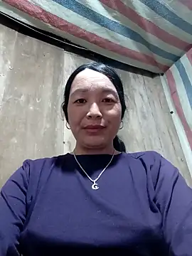 Snapshot of vanlucky2 chatting on 23, 4, 2026 vanlucky2 online show from 23, 4, 2026