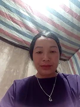 Snapshot of vanlucky2 chatting on 24, 4, 2026 vanlucky2 online show from 24, 4, 2026