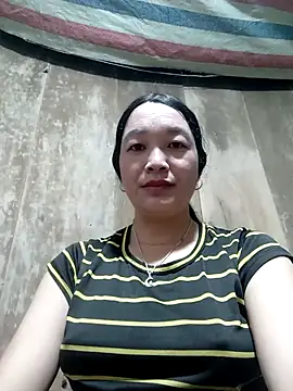 Snapshot of vanlucky2 chatting on 12, 5, 2026 vanlucky2 online show from 12, 5, 2026