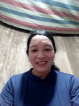 Snapshot of vanlucky2 chatting on 17, 5, 2026 vanlucky2 online show from 17, 5, 2026