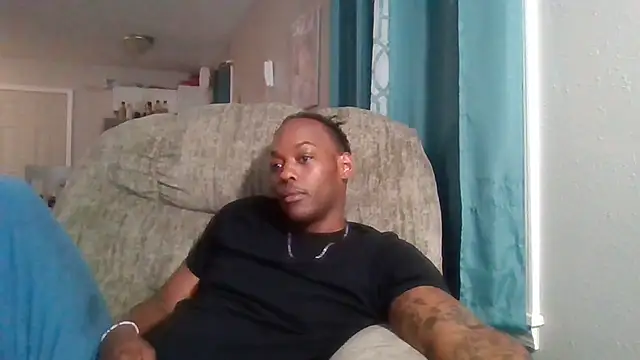 Snapshot of zdaddymm chatting on 23, 5, 2026 zdaddymm online show from 23, 5, 2026
