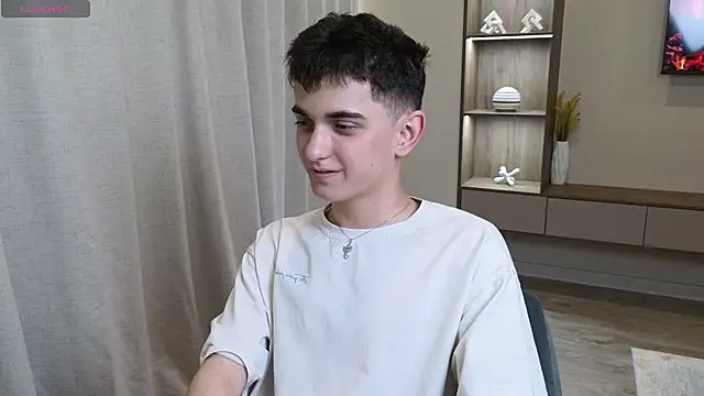 Snapshot of alexander_18_xxl chatting on 14, 7, 2026 alexander 18 xxl online show from 14, 7, 2026