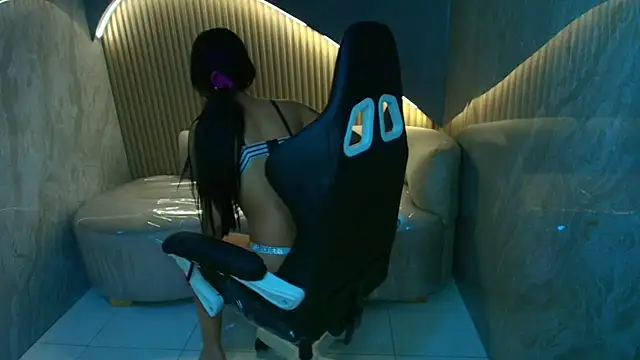 Snapshot of sol__r chatting on 28, 4, 2026 sol r online show from 28, 4, 2026