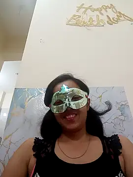 Charming-Cherry online show from 18, 4, 2026