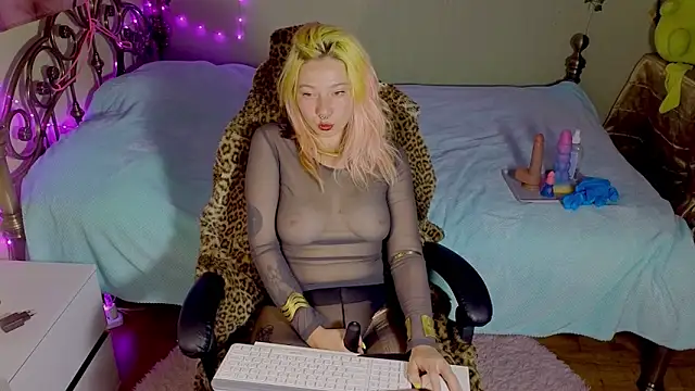 Sansarella online show from 28, 4, 2026