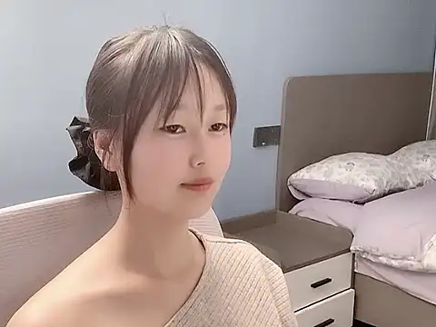 Xiaoqing00 online show from 18, 4, 2026