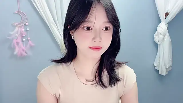 Xiaoqing00 online show from 14, 6, 2026