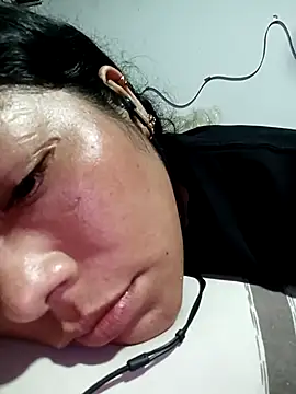 gatita2303 online show from 17, 4, 2026