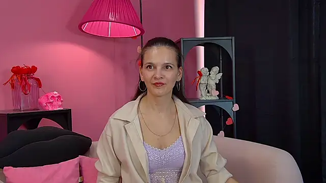 Snapshot of LeonaLane chatting on 23, 4, 2026 LeonaLane online show from 23, 4, 2026