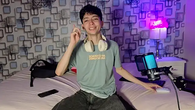 Twink Sebas7 online show from 11, 6, 2026