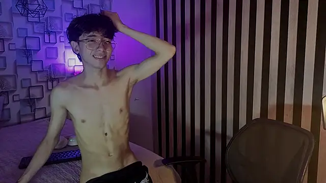 Twink Sebas7 online show from 28, 6, 2026
