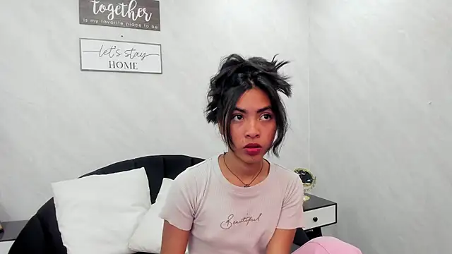 Snapshot of Babe_Alessandraa chatting on 13, 4, 2026 Babe Alessandraa online show from 13, 4, 2026