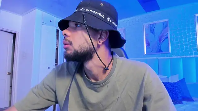 Snapshot of cero_khalifa chatting on 17, 4, 2026 cero khalifa online show from 17, 4, 2026