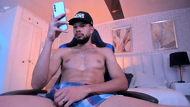 Snapshot of cero_khalifa chatting on 24, 5, 2026 cero khalifa online show from 24, 5, 2026