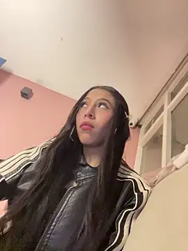 Snapshot of AlanaMartinez_Pink chatting on 12, 4, 2026 AlanaMartinez Pink online show from 12, 4, 2026