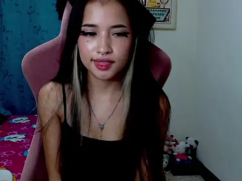 Snapshot of lau_ri chatting on 9, 4, 2026 lau ri online show from 9, 4, 2026