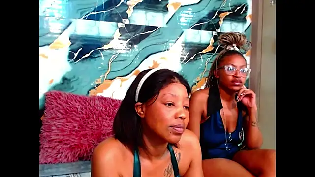 Snapshot of choclatelips_xxx chatting on 19, 6, 2026 choclatelips xxx online show from 19, 6, 2026