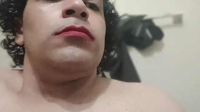 Snapshot of Luvtadressfem chatting on 21, 7, 2026 Luvtadressfem online show from 21, 7, 2026